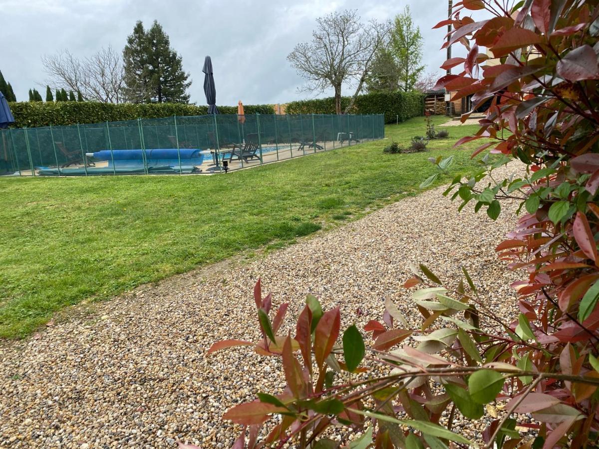 Gite 3 Etoiles Avec Piscine Dordogne Minzac Luaran gambar